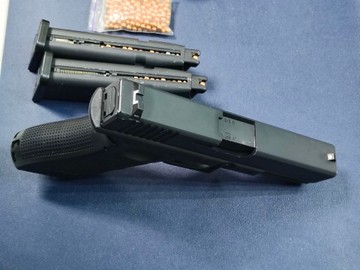 Б/в Пістолет для страйкболу Umarex glock 17 gen.4 co2 blowback 01-201030407