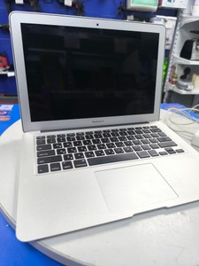 Б/в Ноутбук Apple a1466 macbook air 13.3"/core i5 1,8ghz/ram4gb/ssd500gb/intel hd4000 01-200968454