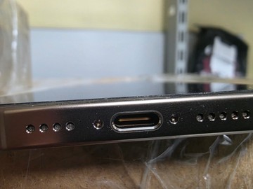 Б/в Мобільний телефон Apple iphone 16 pro max 256gb 01-201053331
