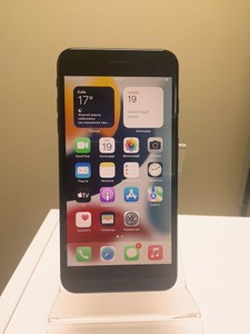 Б/в Мобільний телефон Apple iphone 7 plus 256gb 01-201077645