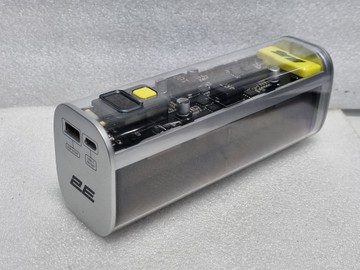 Б/у Повербанк 2E сrystal 24000mah 100w 2e-pb7200pd 01-201092417