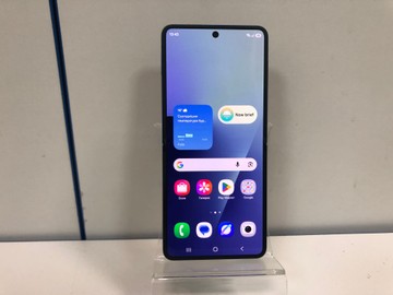 Б/в Мобільний телефон Samsung galaxy flip7 12/512gb 01-201110415
