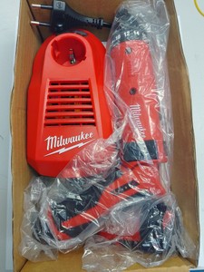 Б/в Шурупокрут Milwaukee m4 d-202b 01-201148318