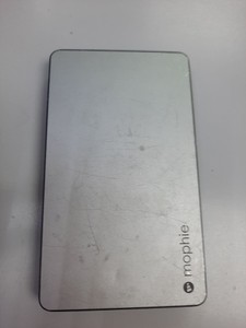Б/в Повербанк Mophie 6040mmah 01-201160436