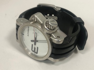 Б/в Годинник Oakley 10-030 01-201181316