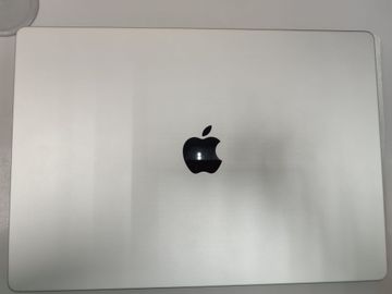 01-200775284: Apple macbook pro 16 /a3403/ apple m4 pro / ram 24gb/ ssd 512gb / 20 core gpu / mx2x3