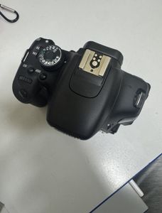 01-200777351: Canon eos 600d + ef-s 18-55mm 1:3.5-5.6 is ii