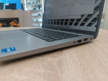 01-200633345: Dell latitude 5450