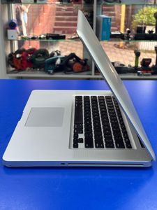 01-200778546: Apple macbook pro a1286/ 15,4/ core i7 2,3ghz/ ram8gb/ ssd500gb/ geforce gt650m 1gb + intel hd4000