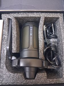 01-200470192: Fifine ampligame a6vw