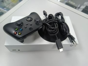 01-200613248: Microsoft xbox series s 512gb