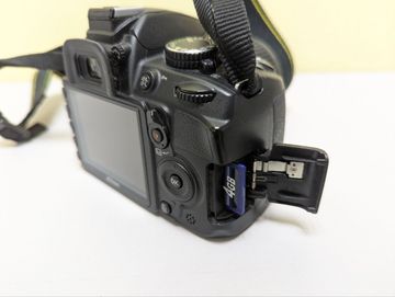 01-200789720: Nikon d3100 kit / af-s nikkor 18-55mm f:3,5-5,6g vr dx