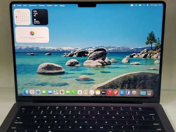 Б/в Ноутбук Apple macbook pro 14 / a2918 / apple m3/ ram 8gb/ ssd 512gb/ 10 core gpu 01-200808996