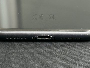 Б/в Мобільний телефон Apple iphone 11 64gb 01-200828320