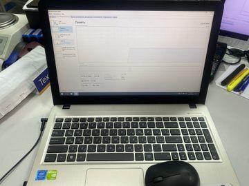 Asus 15/pentium n4200 ddr3/4gb ddr3/hdd 500 gb/ssd *відсутній/geforce 920mx 2gb