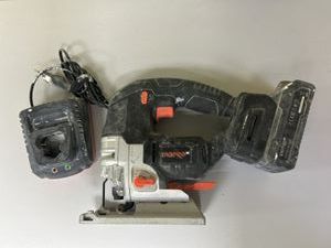 Б/в Електролобзик Dnipro-M djs-200bc ultra 1акб 4ah зп 01-200843159