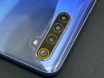 Б/у Мобильный телефон Realme 6 8/128gb 01-200844638