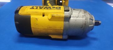 Б/в Гайковерт Dewalt dcf900nt 01-200852146