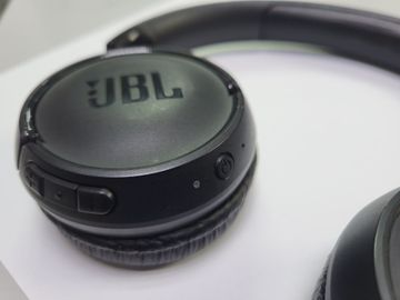 Б/у Наушники Jbl tune 520bt 01-200855475