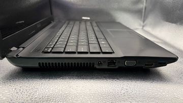 Б/у Ноутбук Asus 15/core i3 2370m ddr3/4gb ddr3/hdd *відсутній/ssd 64 gb/*інтегрована 01-200855720