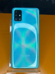 Б/в Мобільний телефон Samsung a515f galaxy a51 6/128gb 01-200858625