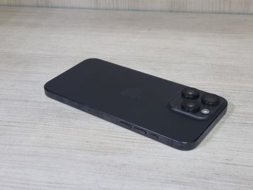 Б/в Мобільний телефон Apple iphone 15 pro max 256gb 01-200817211