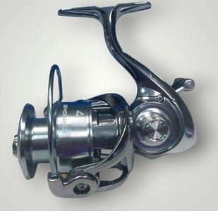 Б/у Катушка рыболовная Select chrome 4000 / 6+1bb 01-200846942