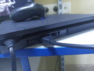 Б/у Игровая приставка Sony playstation 4 1tb 01-200868639