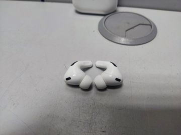 Б/в Навушники Apple airpods pro 2nd generation with magsafe charging case usb-c 01-200884481