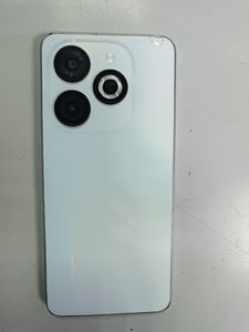 Б/в Мобільний телефон Infinix smart 8 x6525 4/128gb 01-200884998