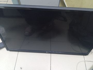 Б/в Телевізор Lg 32lj510u 01-200887877