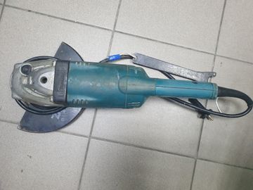Б/у Угловая шлифмашина Makita ga9020s 01-200896138