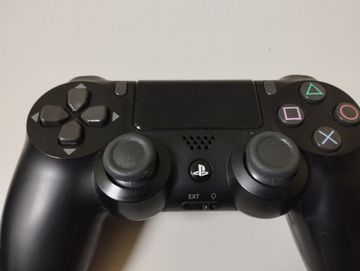 Б/в Геймпад Sony dualshock 4 v2 01-200898527