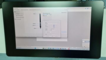Б/в Графічний планшет Wacom cintiq 24 pro dtk-2420 01-200903691