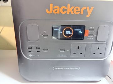 Б/в Зарядна станція Jackery explorer 2000 pro 01-200907675