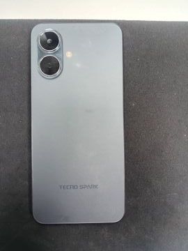 Б/в Мобільний телефон Tecno spark go 2 km4 3/64gb 01-200924133