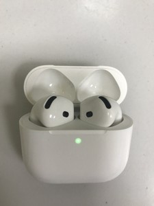 Б/в Навушники Apple airpods 4 01-200954247
