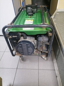 Б/в Бензиновий генератор Hitachi е57 01-200955990