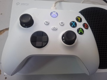 Б/в Ігрова приставка Microsoft xbox series s 512gb 01-200960424