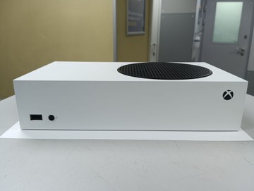 Б/в Ігрова приставка Microsoft xbox series s 512gb 01-200916334
