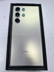 Б/в Мобільний телефон Samsung galaxy s24 ultra 12/256gb 01-201019604