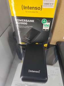 Б/в Зовнішній акумулятор Intenso xs 20000 15w black 18-000095903