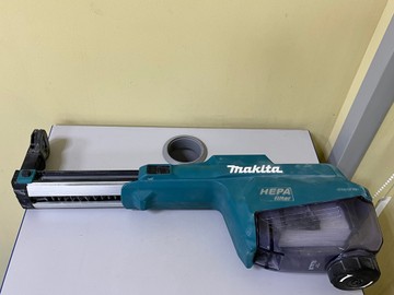 Б/в Перфоратор Makita hr2652 з системою пиловидалення 01-201041190