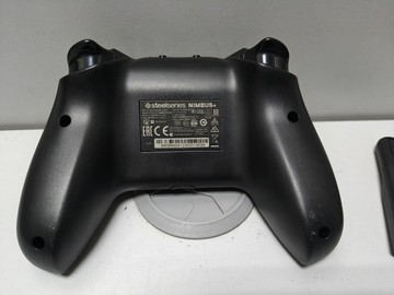 Б/у Геймпад Steelseries nimbus+ wireless gaming controller 01-201041716