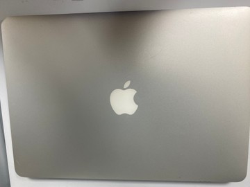 Б/у Ноутбук Apple macbook air a1466 13,3" core i5 1.4 ghz/ram 4gb/ssd 128gb/intel hd graphics 5000 01-201056252