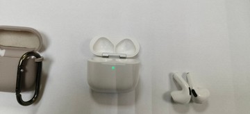Б/в Навушники Apple airpods 4 01-201101634