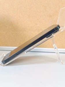 Б/у Мобільний телефон Apple iphone 16 pro max 256gb 01-201114397
