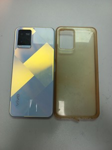 Б/у Мобільний телефон Vivo y21 4/64gb 01-201137996