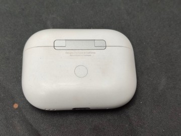 Б/в Навушники Apple airpods pro 2nd generation with magsafe charging case usb-c 01-201155660