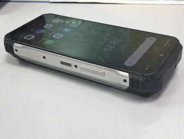 01-200547990: Doogee v max 12/256gb